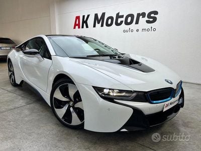 Usata BMW i8 231 CV (169 kW) 2014 Bianco Coupé