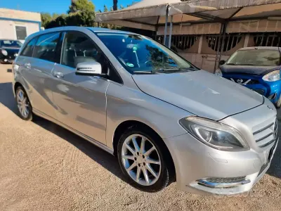 Occasion Mercedes B180 Executive 109 PK (80 kW) 2013 Grijs MPV