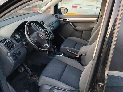 Usata VW Touran 105 CV (77 kW) 2012 Nero Monovolume