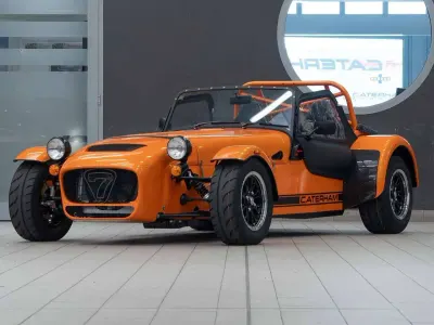 Nuova Caterham Seven 170 CV (125 kW) 2026 Sunset riot Cabrio