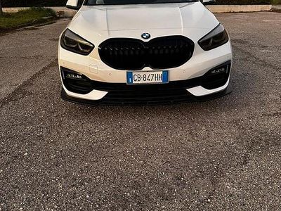 Usata BMW 118 Advantage 150 CV (110 kW) 2020 Bianco Utilitaria