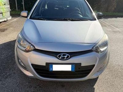 Argento Usata 2014 Hyundai i20 Utilitaria | 4200 € (Ottimo prezzo)