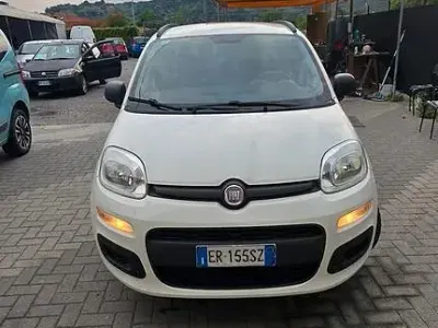 Usata Fiat Panda Easy 69 CV (50 kW) 2013 Bianco Utilitaria