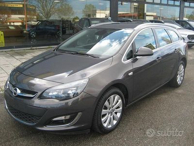 Usata Opel Astra S 110 CV (80 kW) 2015 Grigio Station wagon