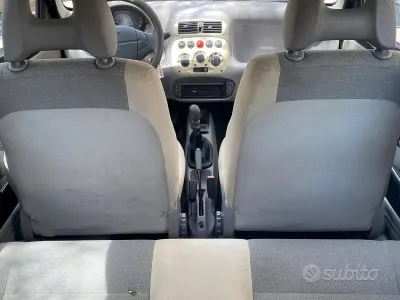 Usata Fiat 600 54 CV (39 kW) 2006 Nero Utilitaria