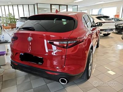 Usata Alfa Romeo Stelvio 280 CV (205 kW) 2017 Rosso SUV