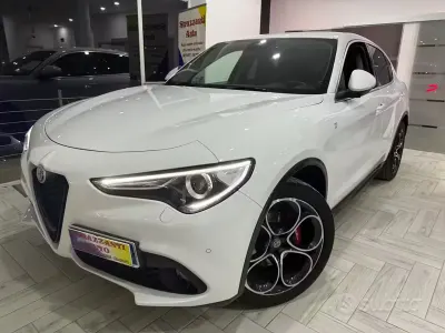 Usata Alfa Romeo Stelvio 209 CV (153 kW) 2022 Bianco SUV