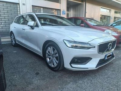Usata Volvo V60 150 CV (110 kW) 2019 Bianco Station wagon