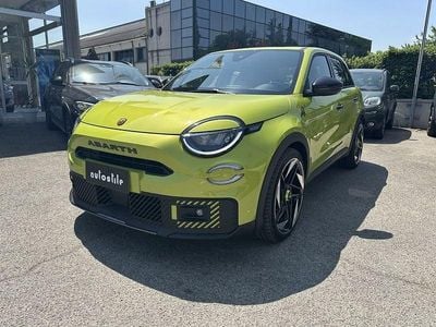 Nuova Abarth 600e Turismo 105 kW (143 CV) 2025 Verde SUV