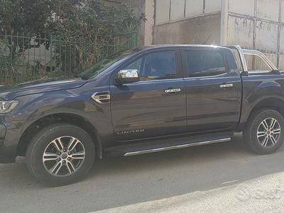 Usata Ford Ranger Limited 170 CV (125 kW) 2023 Grigio Pick-up