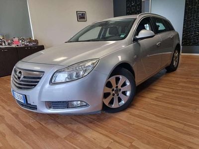 Occasion Opel Insignia Cosmo 131 ch (96 kW) 2010 Gris Break