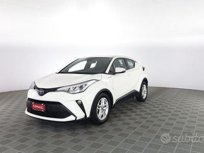Usata Toyota C-HR Business Edition 97 CV (71 kW) 2021 Bianco SUV