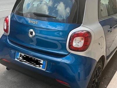 Blu Usata 2017 Smart ForFour Utilitaria | 8000 €