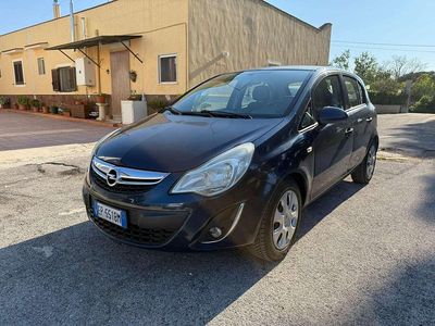Usata Opel Corsa 86 CV (63 kW) 2013 Blu/azzurro Utilitaria