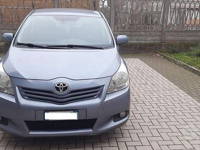 Usata Toyota Verso 126 CV (92 kW) 2009 Monovolume