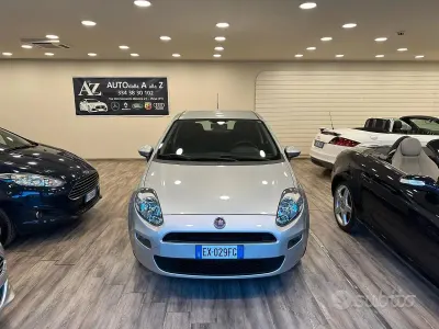 Gebraucht Fiat Punto Street 75 PS (55 kW) 2014 Grau Kleinwagen