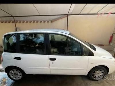 Usata Fiat Multipla 120 CV (88 kW) 2008 Bianco Monovolume