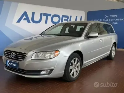 Usata Volvo V70 Momentum 2026 Station wagon