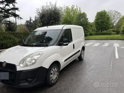Usata Fiat Doblò 120 CV (88 kW) 2014 Bianco Monovolume