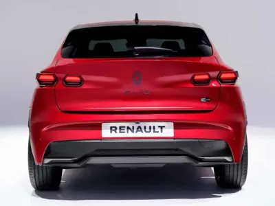 Nuova Renault Clio V Techno 120 CV (88 kW) 2026 Argento Monovolume