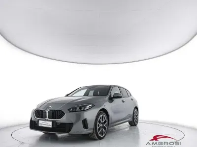 Usata BMW 118 Comfort Edition 150 CV (110 kW) 2025 Skyscraper grey metallic Utilitaria