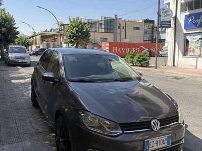 Usata VW Polo Highline 90 CV (66 kW) 2014 Grigio Berlina
