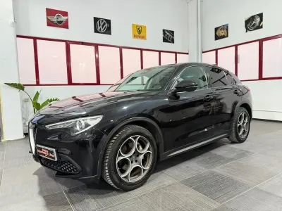 Usata Alfa Romeo Stelvio Business 160 CV (117 kW) 2020 Nero SUV