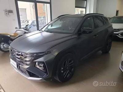 Usata Hyundai Tucson 215 CV (158 kW) 2024 Grigio SUV
