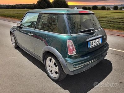 Usata Mini One D 88 CV (64 kW) 2006 Verde Utilitaria