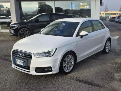 Usata Audi A1 Sportback 90 CV (66 kW) 2016 Bianco Utilitaria