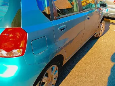 Usata Chevrolet Kalos 72 CV (52 kW) 2006 Bluazzurro Berlina