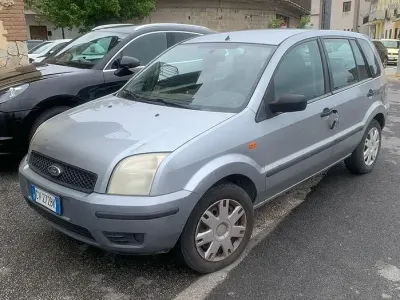 Usata Ford Fusion 68 CV (50 kW) 2005 Grigio Utilitaria
