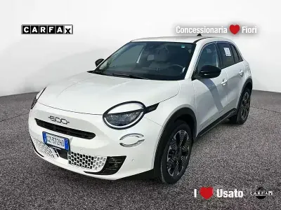 Usata Fiat 600 La Prima 110 CV (80 kW) 2025 Bianco SUV