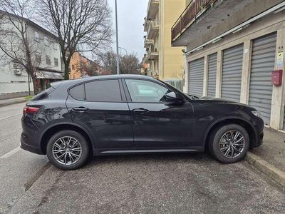Usata Alfa Romeo Stelvio Executive 209 CV (153 kW) 2018 Nero SUV
