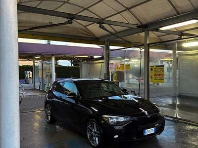 Usata BMW 114 139 CV (102 kW) 2012 Nero Utilitaria