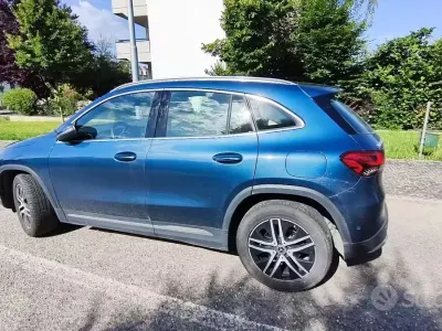 Usata Mercedes GLA180 116 CV (85 kW) 2020 Bluazzurro SUV