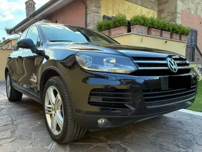 Usata VW Touareg 239 CV (175 kW) 2011 Nero SUV