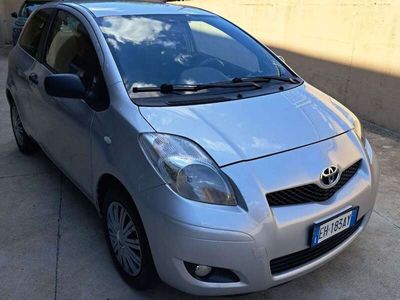 usata Toyota Yaris YarisII 2005 3p 1.0 c/vsc+trc