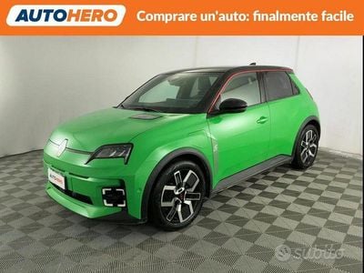 Usata Renault R5 110 kW (150 CV) 2025 Verde Utilitaria