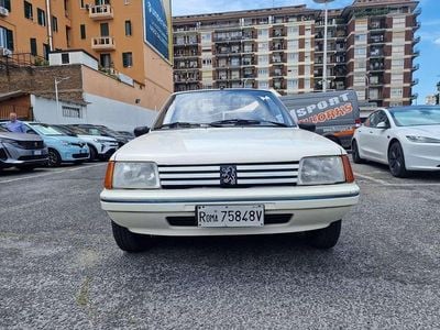Usata Peugeot 205 54 CV (39 kW) 1989 Bianco Cabrio
