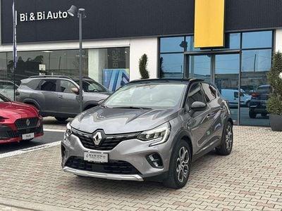 Usata Renault Captur Techno 94 CV (69 kW) 2023 Grigio scisto+nero etoile SUV