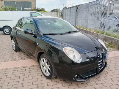 Usata Alfa Romeo MiTo Distinctive 105 CV (77 kW) 2011 Nero Utilitaria