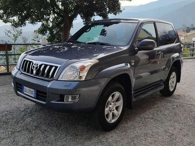 Usata Toyota Land Cruiser Executive 163 CV (119 kW) 2006 Grigio SUV