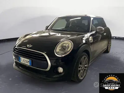 Begagnad Mini Cooper D Hype 116 HK (85 kW) 2017 Svart Halvkombi
