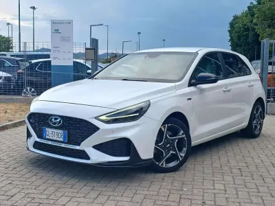 Usata Hyundai i30 N Line 120 CV (88 kW) 2022 Bianco Berlina