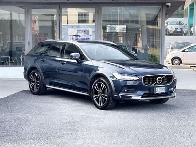 Usata Volvo V90 CC 250 CV (183 kW) 2021 Blu Station wagon