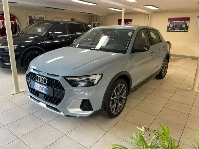 Usata Audi A1 Admired 110 CV (80 kW) 2021 Grigio met SUV