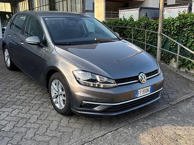 Usata VW Golf VII Highline 116 CV (85 kW) 2019 Grigio Berlina