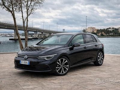 Usata VW Golf VII Style 150 CV (110 kW) 2021 Nero Utilitaria