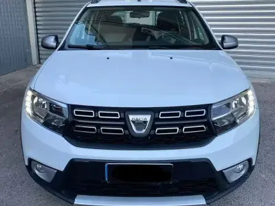 Usata Dacia Sandero Stepway 90 CV (66 kW) 2017 Bianco Berlina